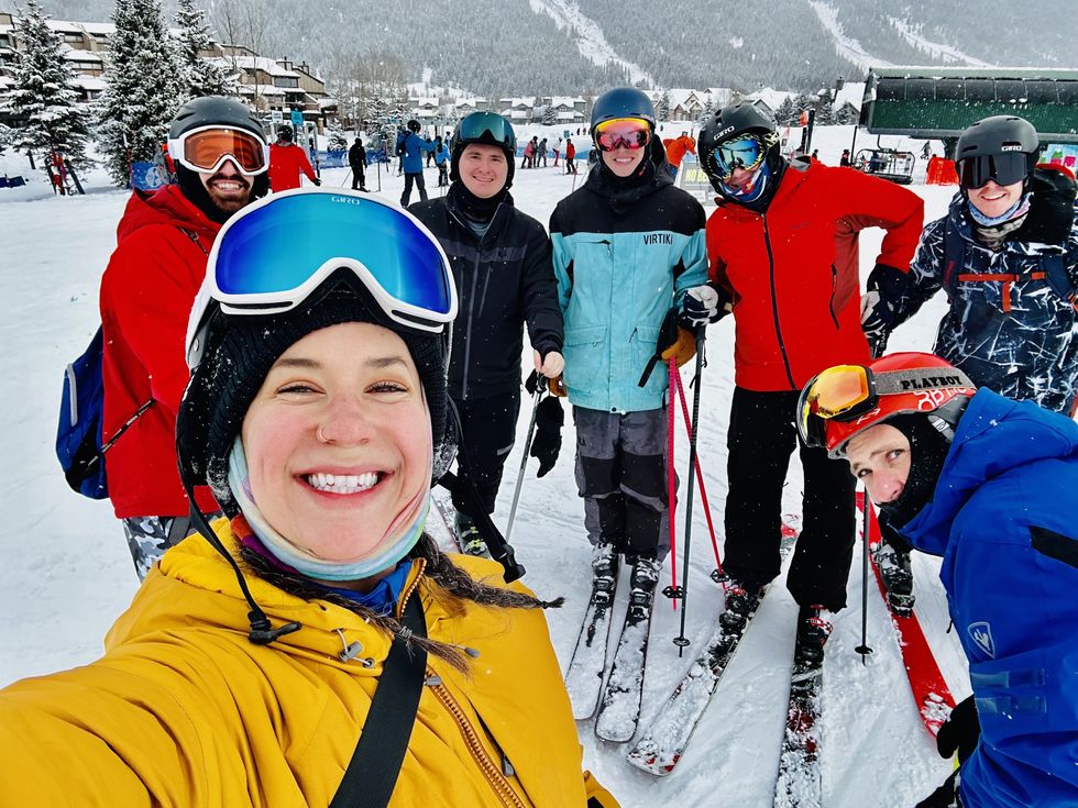 A group of Dynatrace employeees skiing